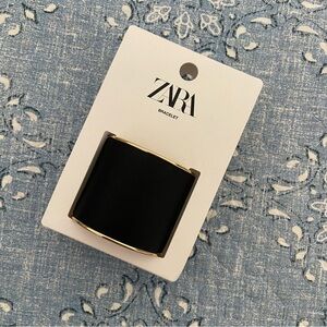 NWT Zara Womens SS24 Golden Rigid Leather Cuff Bracelet